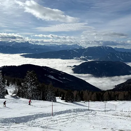 Eulium - Retreat Chalet